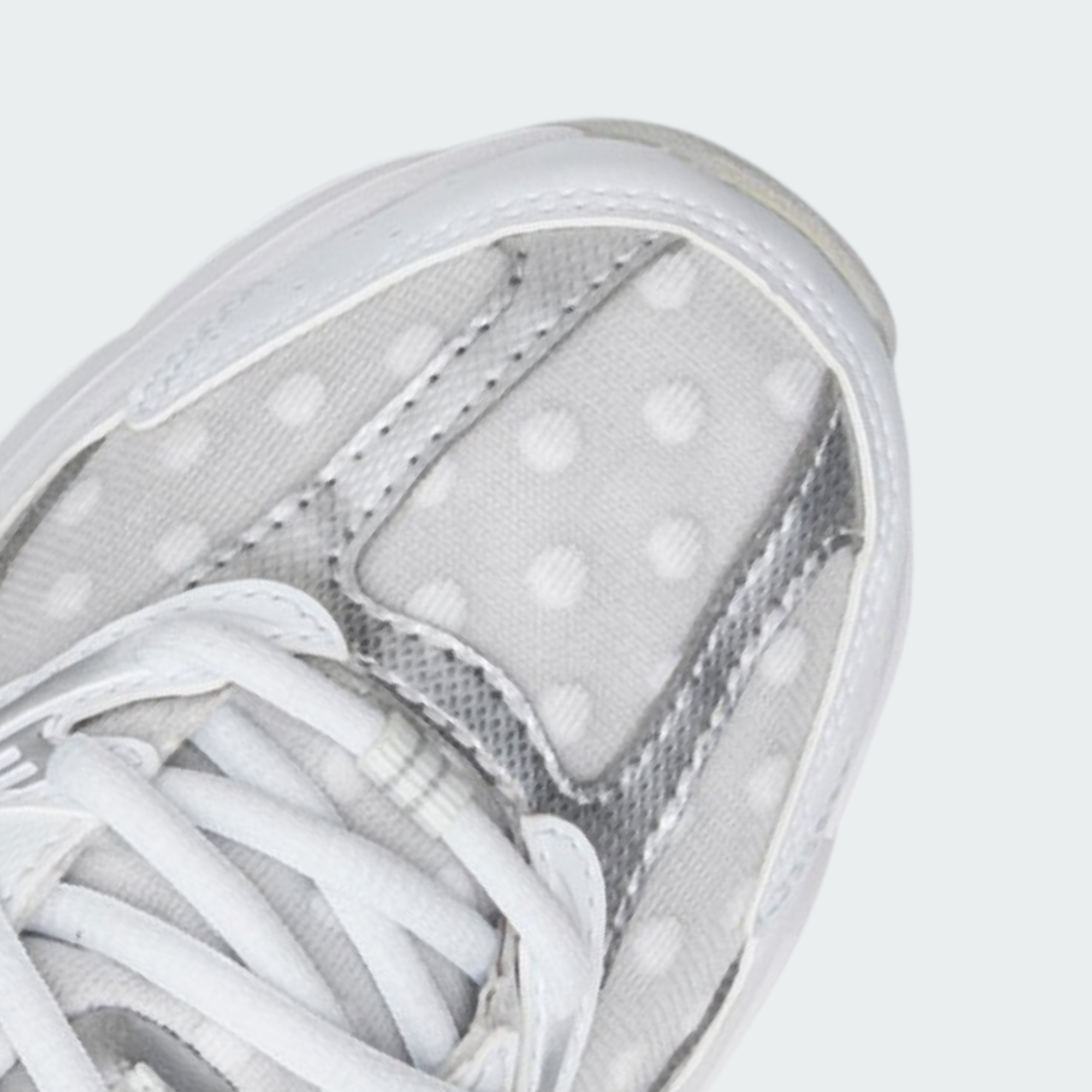 Originals 530 White Polka Dots